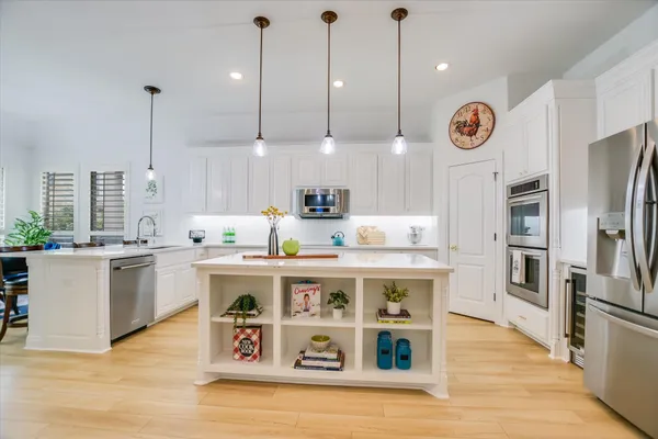 $825,000 | 16012 Zagros Way, Austin, TX 78738
