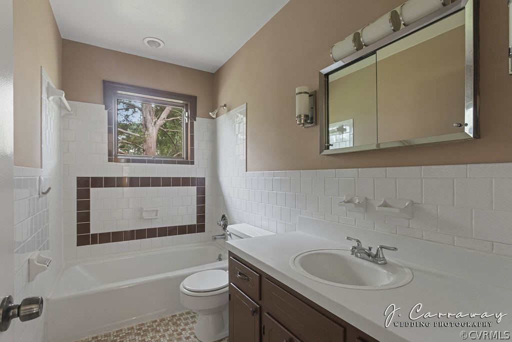 916 Jamestown Road Colonial Heights, VA 23834 - Photo 16 of 27 Gallery Image 16