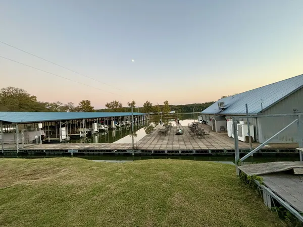 $550,000 | 9828 Clydeton Road, Waverly, TN 37185