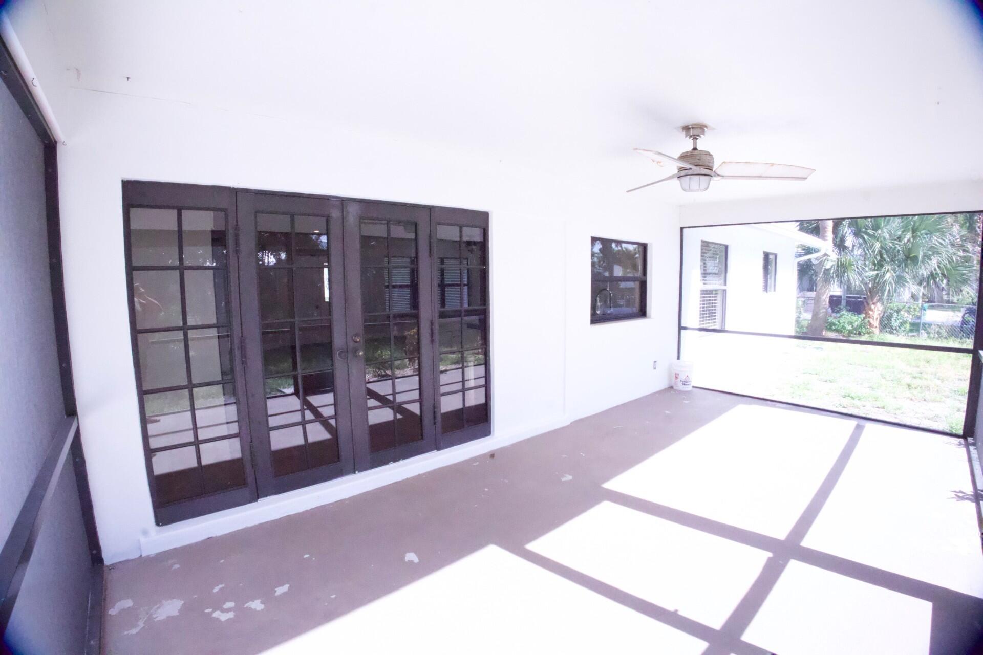 700 North Perry Avenue Jupiter, FL 33458 - Photo 14 of 33 back patio p