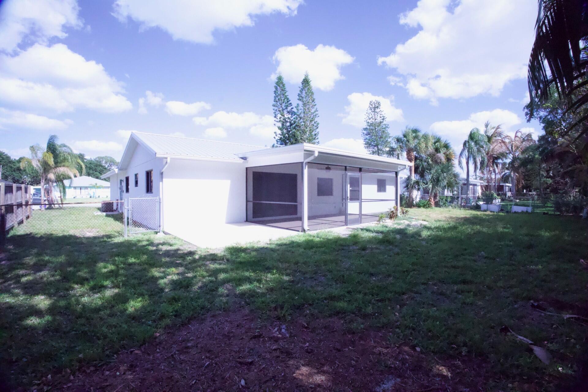 700 North Perry Avenue Jupiter, FL 33458 - Photo 17 of 33 back of housep