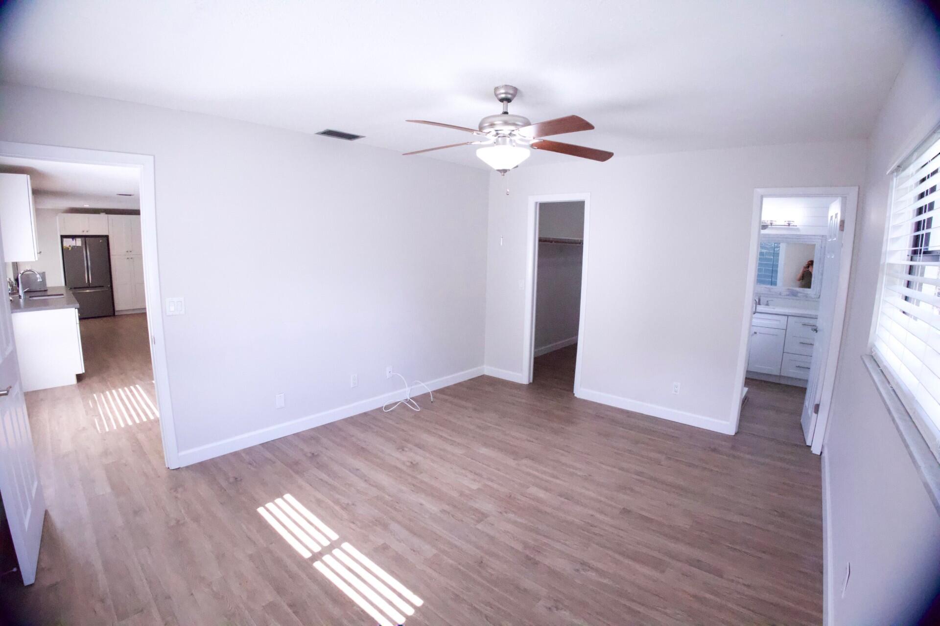 700 North Perry Avenue Jupiter, FL 33458 - Photo 8 of 33 main bedroom p