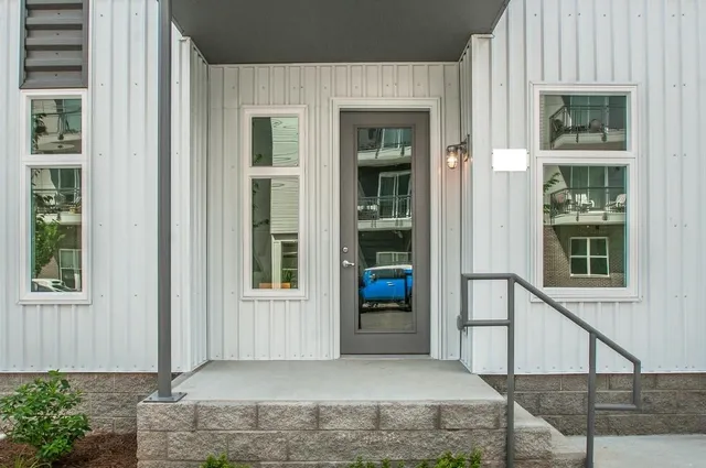 a view of an entryway of house