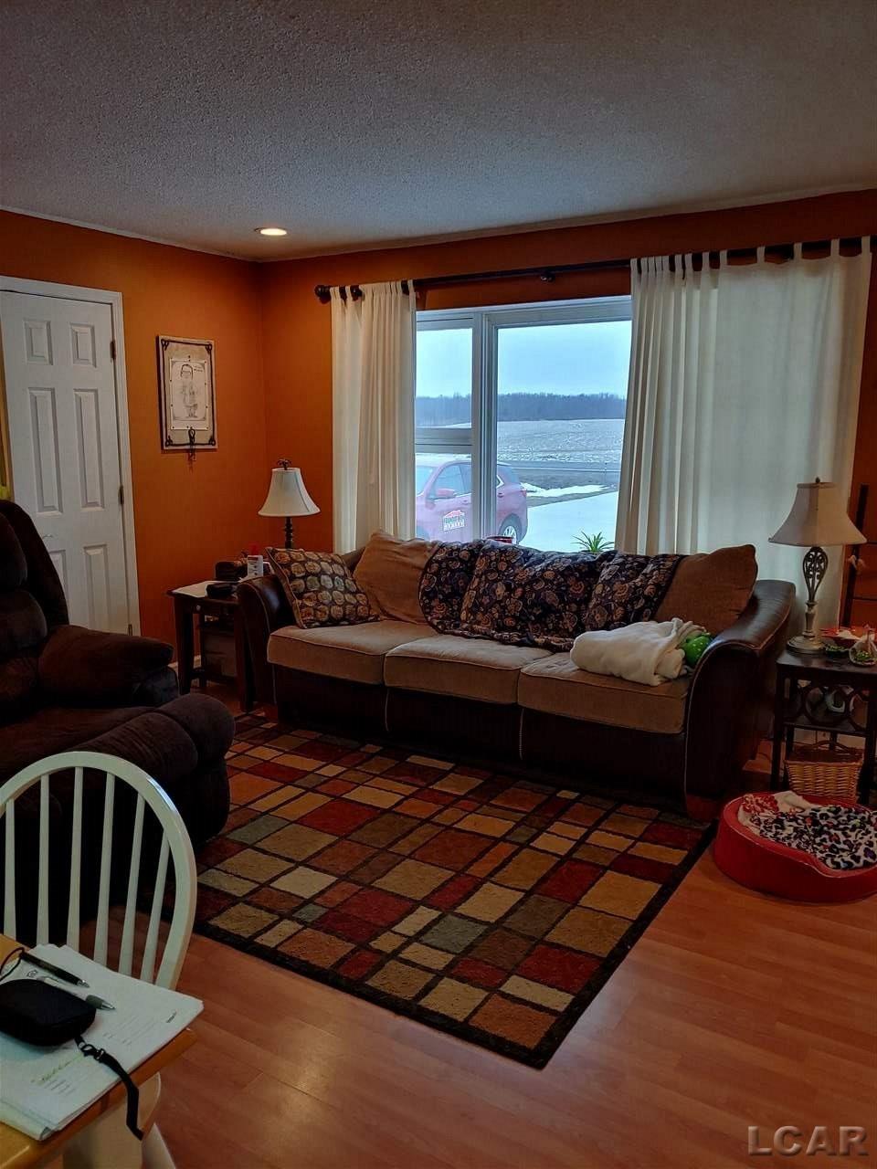 4075 West Beecher Road Adrian, MI 49221 - Photo 11 of 42 31372959-13.JPG