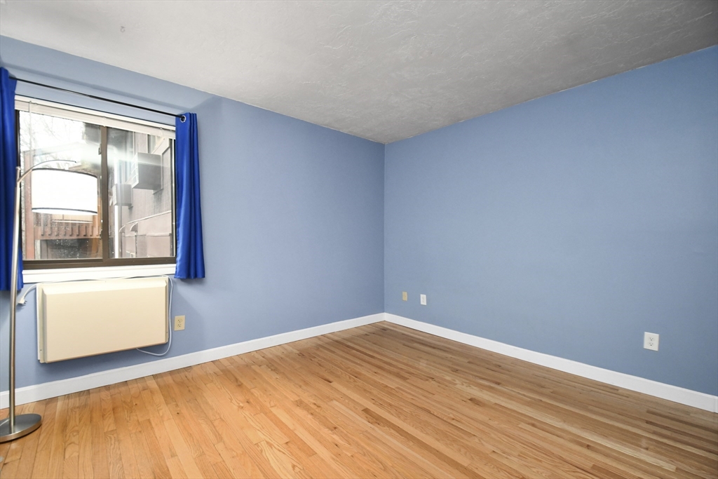 340 Sunderland Road, Unit 9 Worcester, MA 01604 - Photo 13 of 31