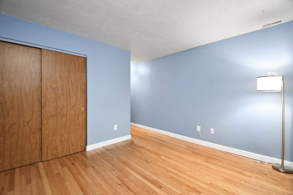 340 Sunderland Road, Unit 9 Worcester, MA 01604 - Photo 15 of 31