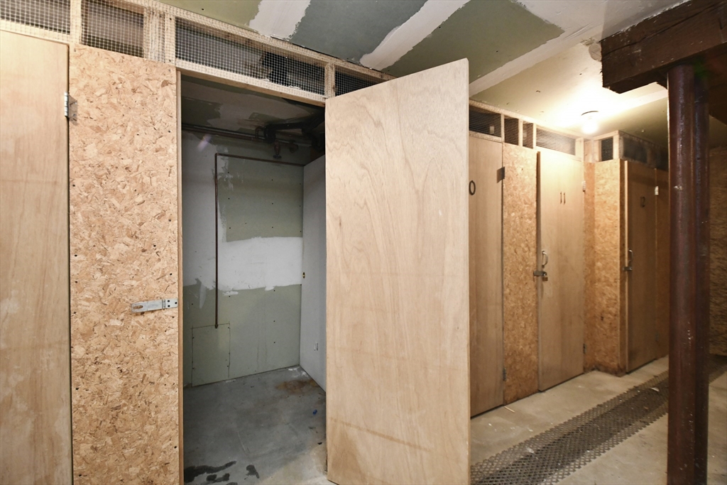 340 Sunderland Road, Unit 9 Worcester, MA 01604 - Photo 26 of 31