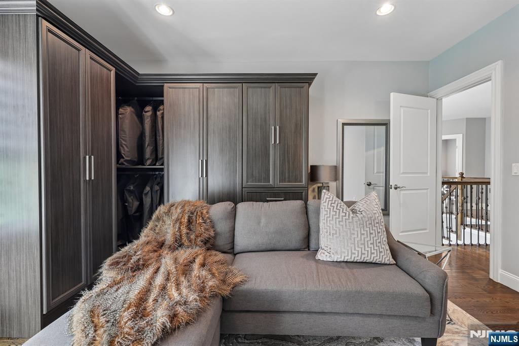 47 Rutgers Street Closter, NJ 07624 - Photo 20 of 45 Gallery Image 20