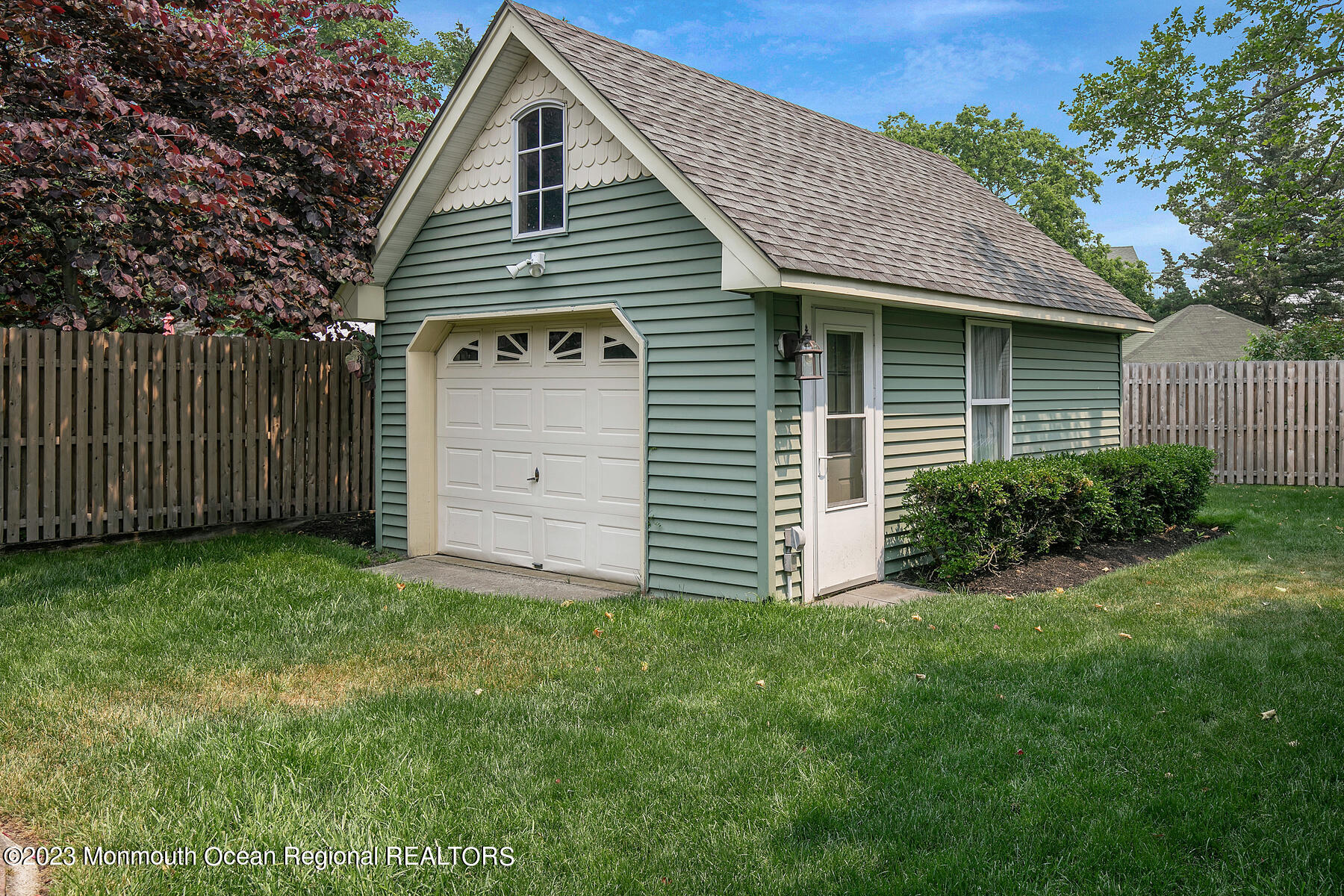 17 Forrest Avenue Rumson, NJ 07760 - Photo 43 of 46 Detached 1-car garage