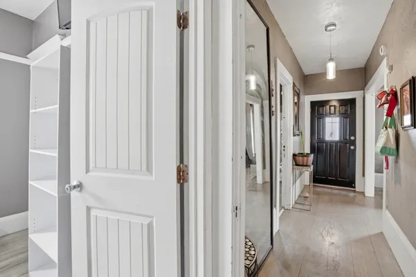 a view of entryway with a hallway