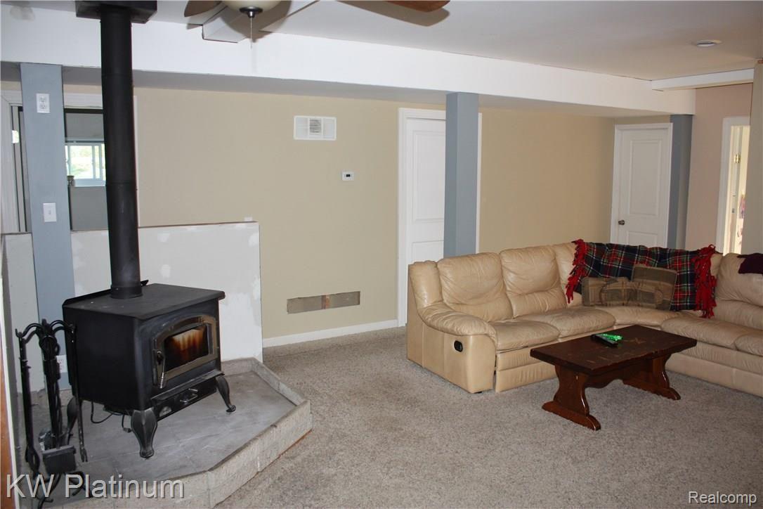 7229 Frith Road St. Clair, MI 48079 - Photo 10 of 17 IMG_9533.JPG