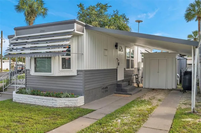 $1,300 | 4851 West Gandy Boulevard, Unit B6L27, Tampa, FL 33611