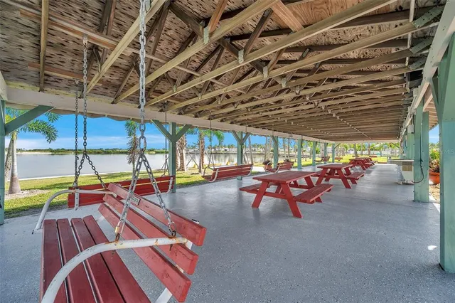 $1,300 | 4851 West Gandy Boulevard, Unit B6L27, Tampa, FL 33611