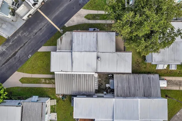 $1,300 | 4851 West Gandy Boulevard, Unit B6L27, Tampa, FL 33611