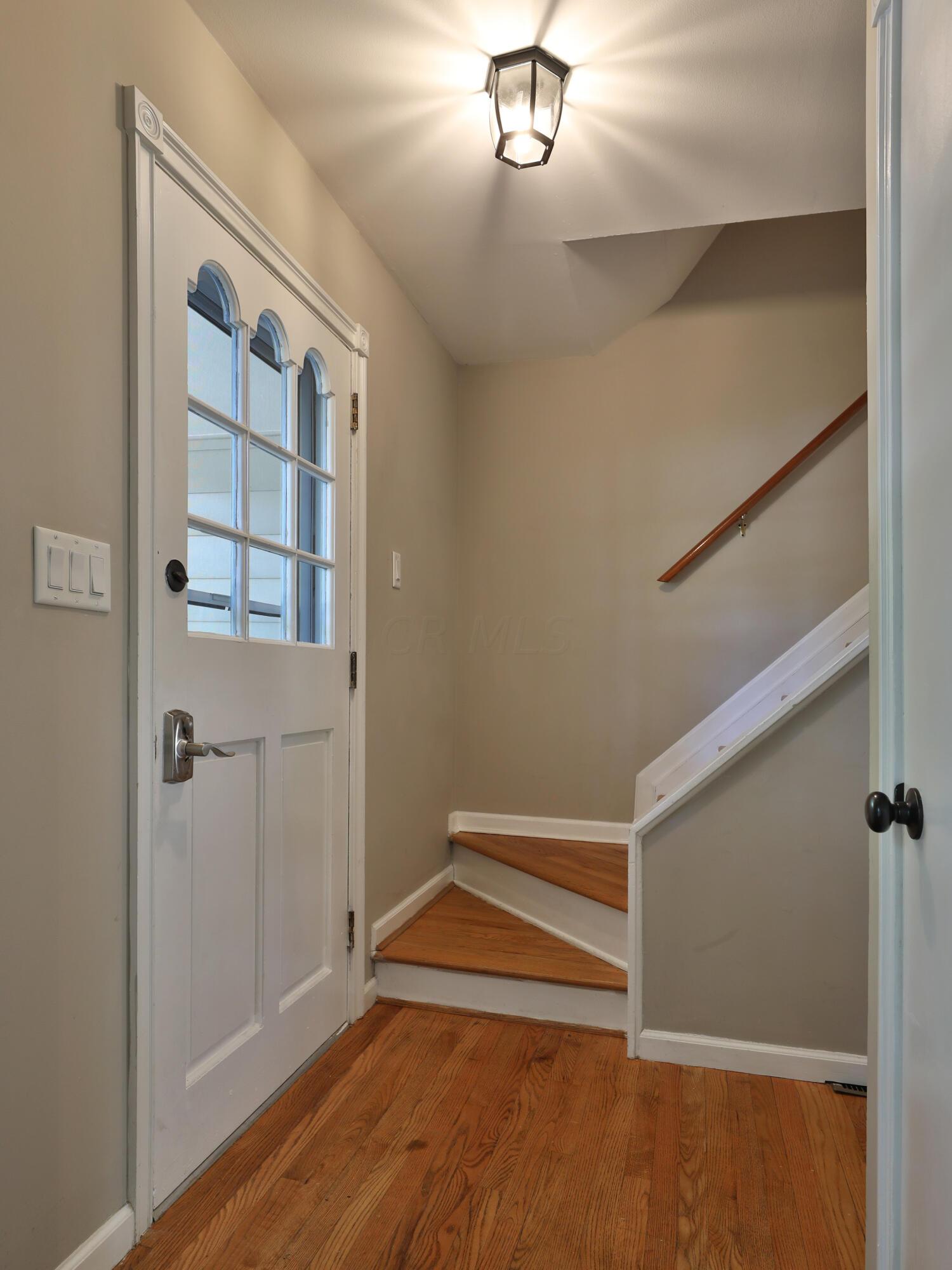 6826 Rieber Street Columbus, OH 43085 - Photo 4 of 41 6828-Rieber-04