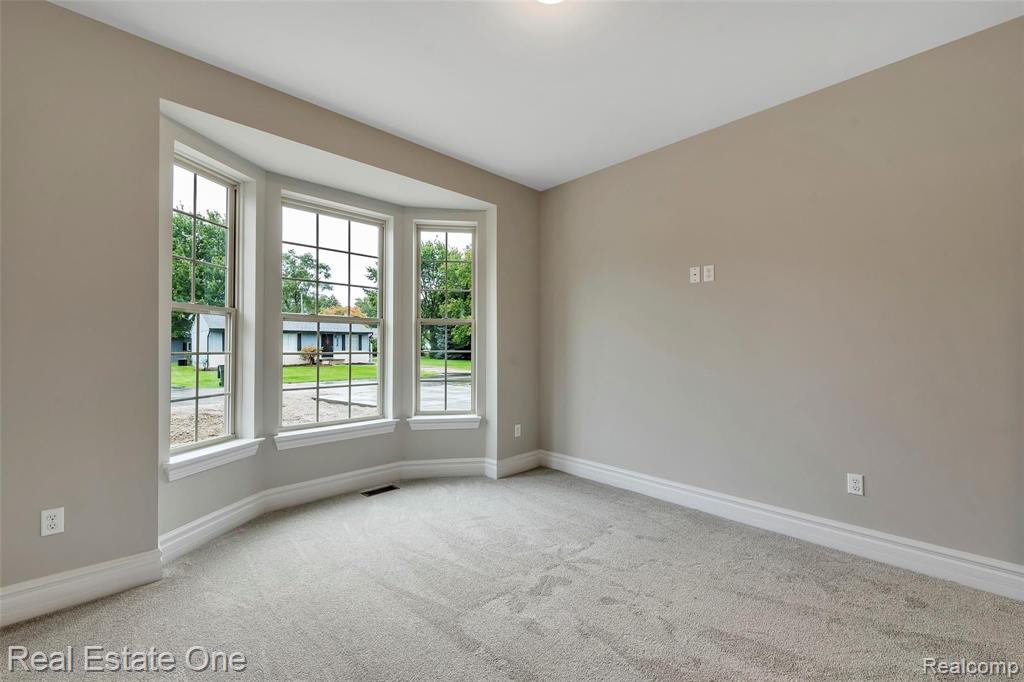 3847 Dearborn Avenue Rochester Hills, MI 48309 - Photo 6 of 25