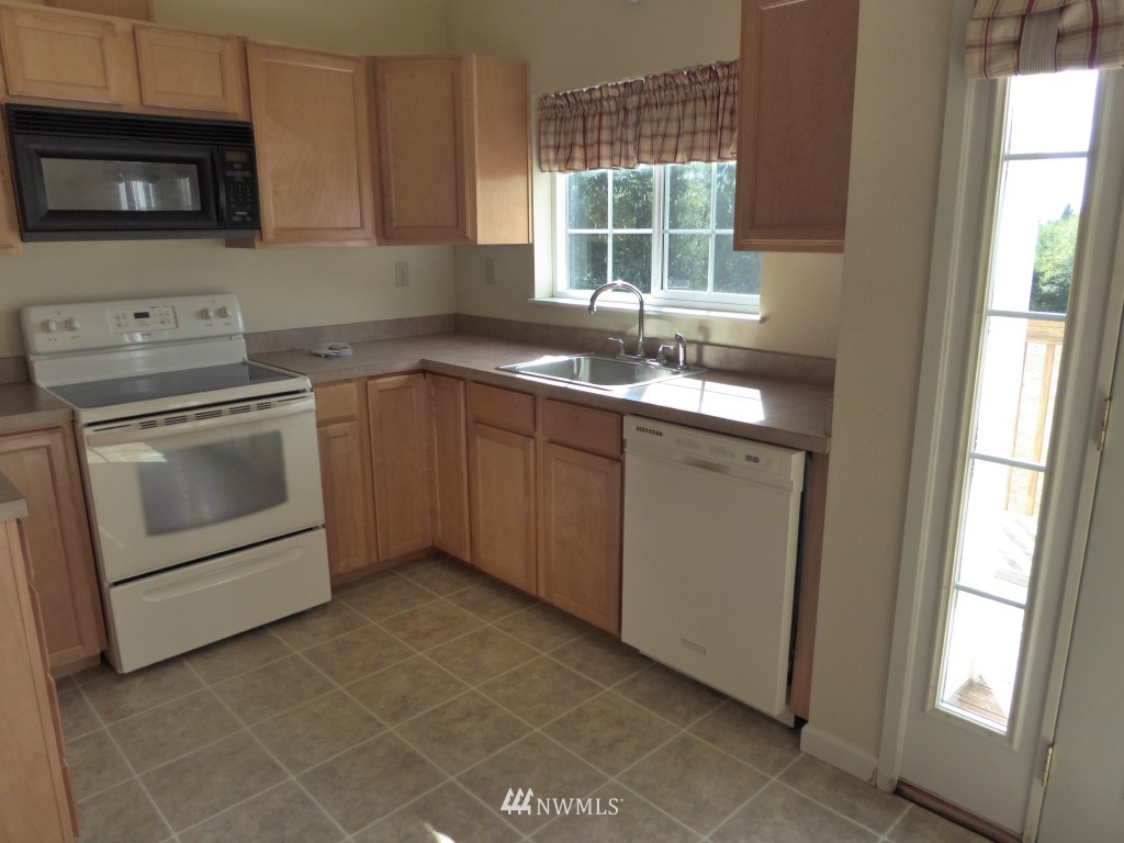 253 B Kruger Road Onalaska, WA 98570 - Photo 11 of 25 Gallery Image 11