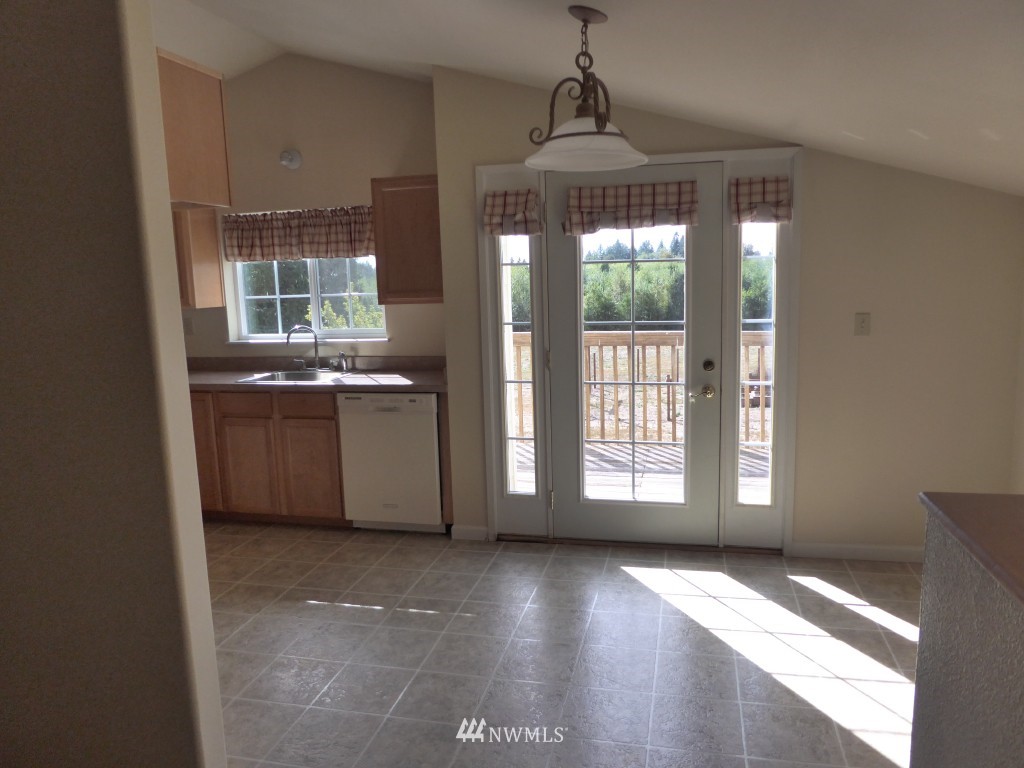 253 B Kruger Road Onalaska, WA 98570 - Photo 12 of 25 Gallery Image 12