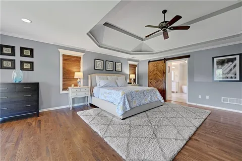 $849,900 | 5013 West 150th Street, Leawood, KS 66224