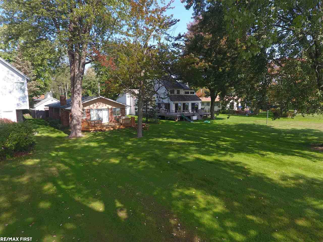 4575 Pointe Tremble Road Algonac, MI 48001 - Photo 15 of 58 50025015-14.JPG