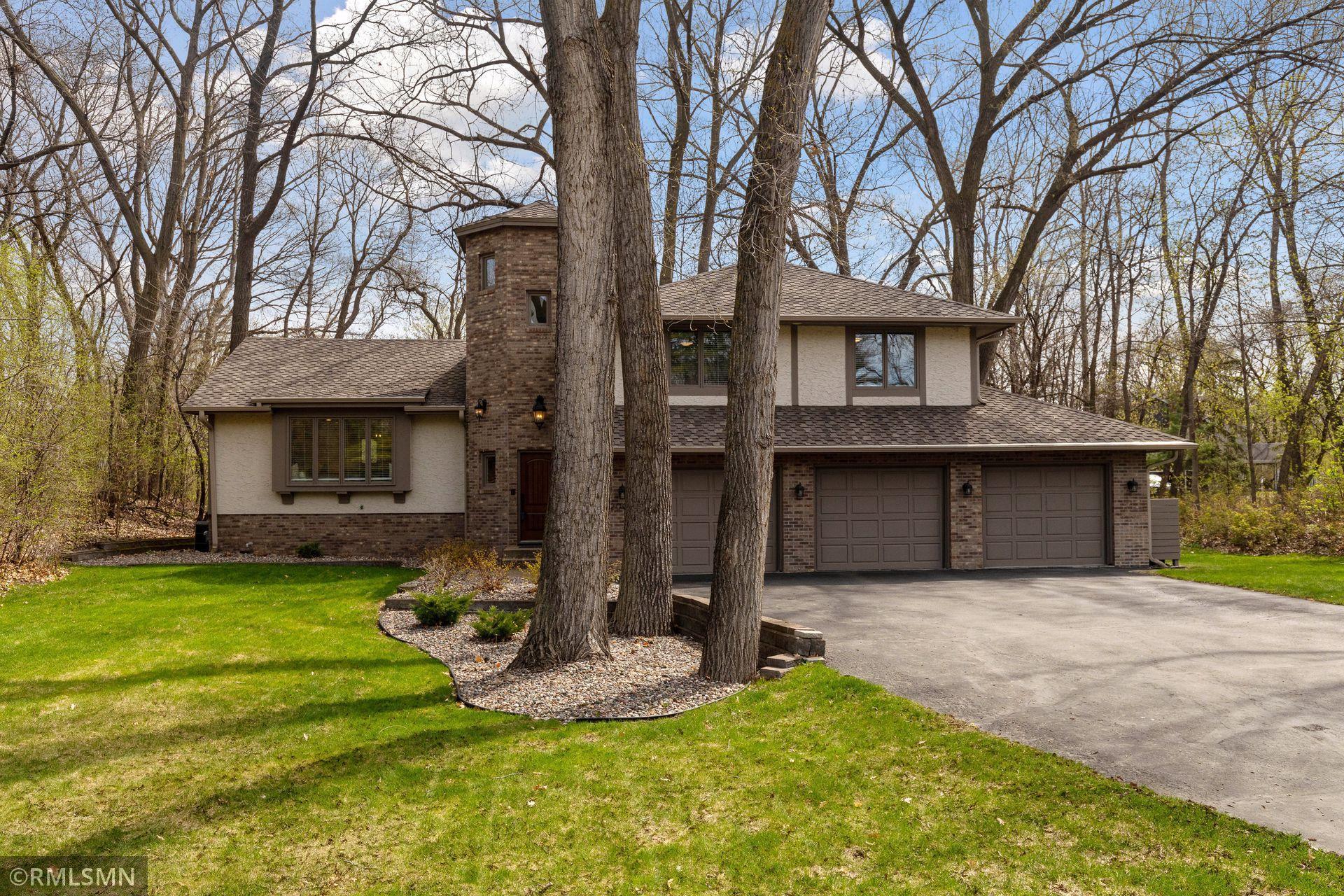 2001 Crosby Road Minnetonka, MN 55391 - Photo 3 of 59