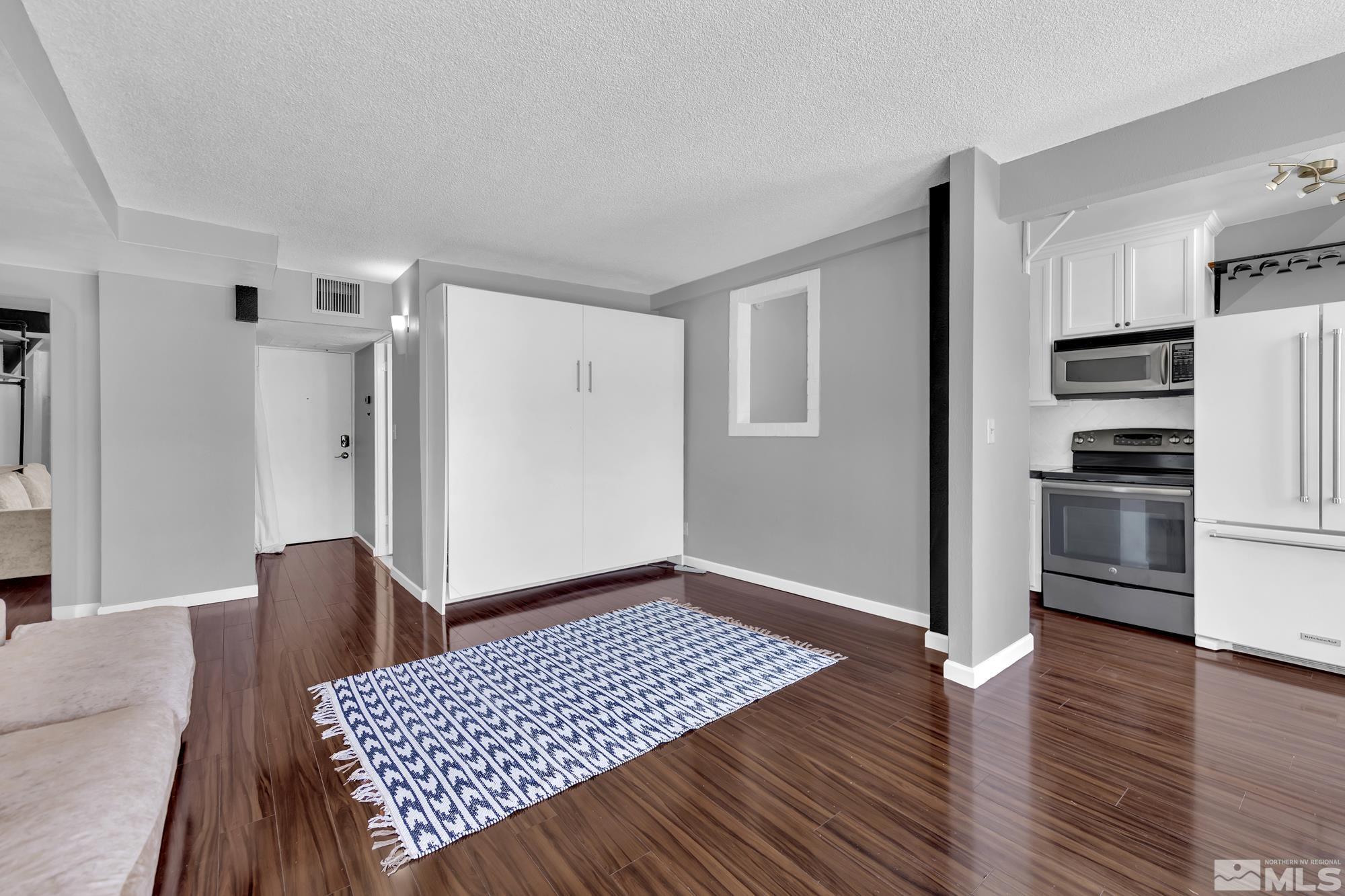 280 Island Avenue, Unit 307 Reno, NV 89501 - Photo 3 of 16 Photo 3