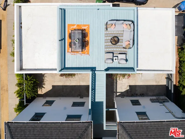 $995,000 | 519 1/2 Rose Avenue, Venice, CA 90291