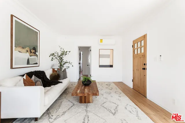 $995,000 | 519 1/2 Rose Avenue, Venice, CA 90291