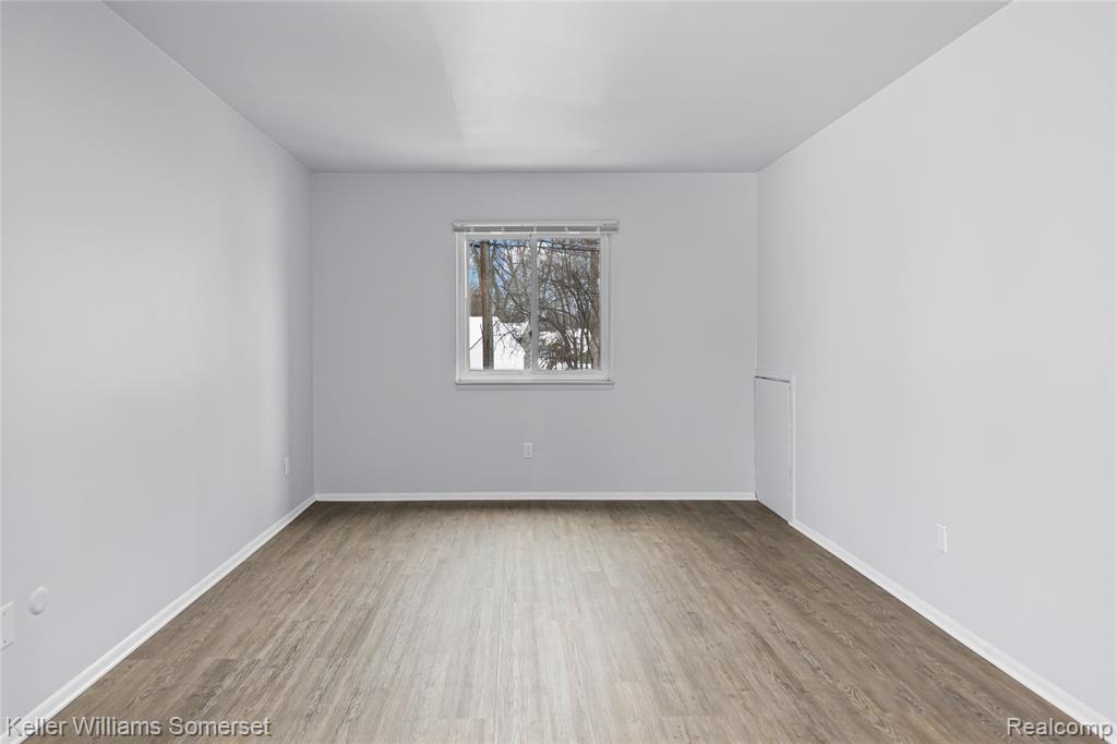 4345 Crooks Road, Unit 26 Royal Oak, MI 48073 - Photo 6 of 23 Gallery Image 6