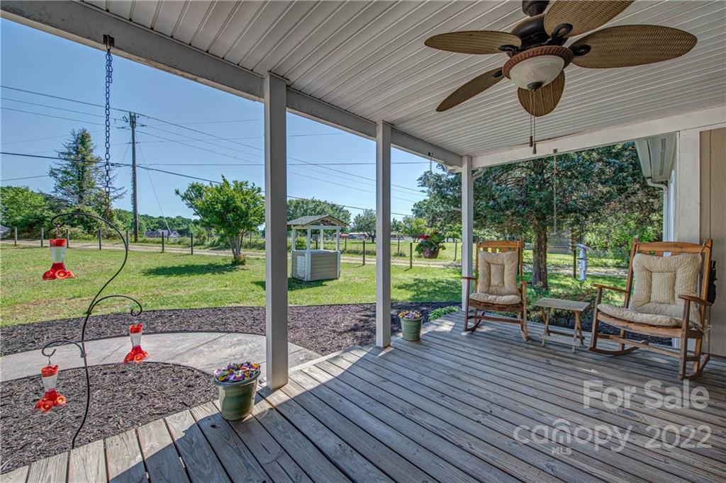 5487 State Rd S-46-557 Clover, SC 29710 - Photo 7 of 32 a view of a living room and wooden floor