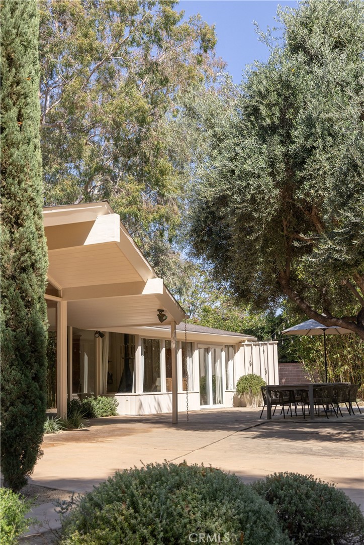2278 Arroyo Drive Riverside, CA 92506 - Photo 68 of 75 a front view of a building with a garden