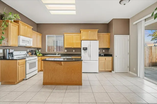 $499,990 | 1694 Presidio Way, Plumas Lake, CA 95961