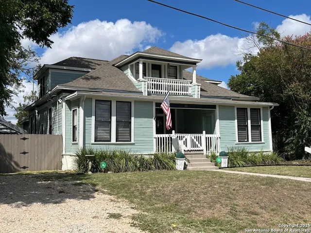 $500,000 | 519 North Monumental Street, San Antonio, TX 78202