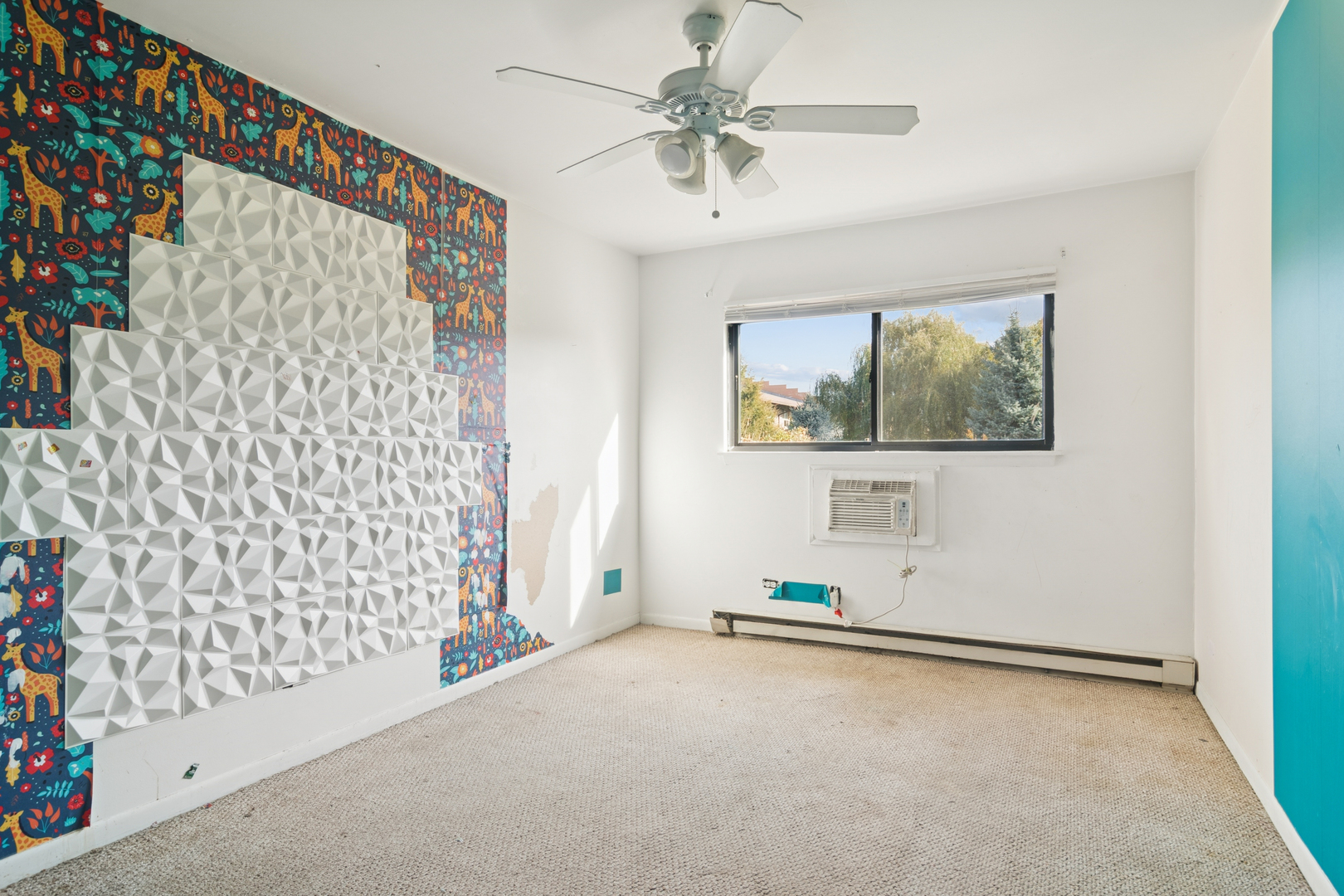 802 East Old Willow Road, Unit 113 Prospect Heights, IL 60070 - Photo 6 of 11 a view of livingroom with furniture and ceiling fan