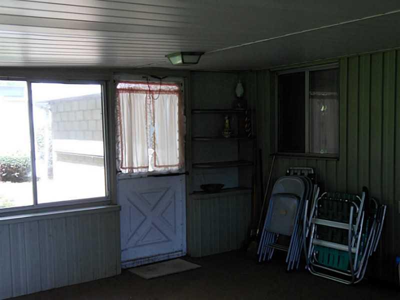 132 Rachel Street Springdale, PA 15144 - Photo 15 of 18 Sunroom.