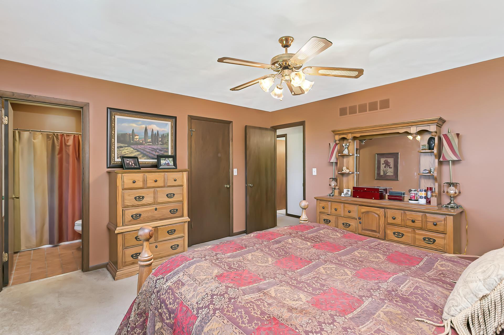 416 Ridge Drive Geneseo, IL 61254 - Photo 17 of 32 Gallery Image 17