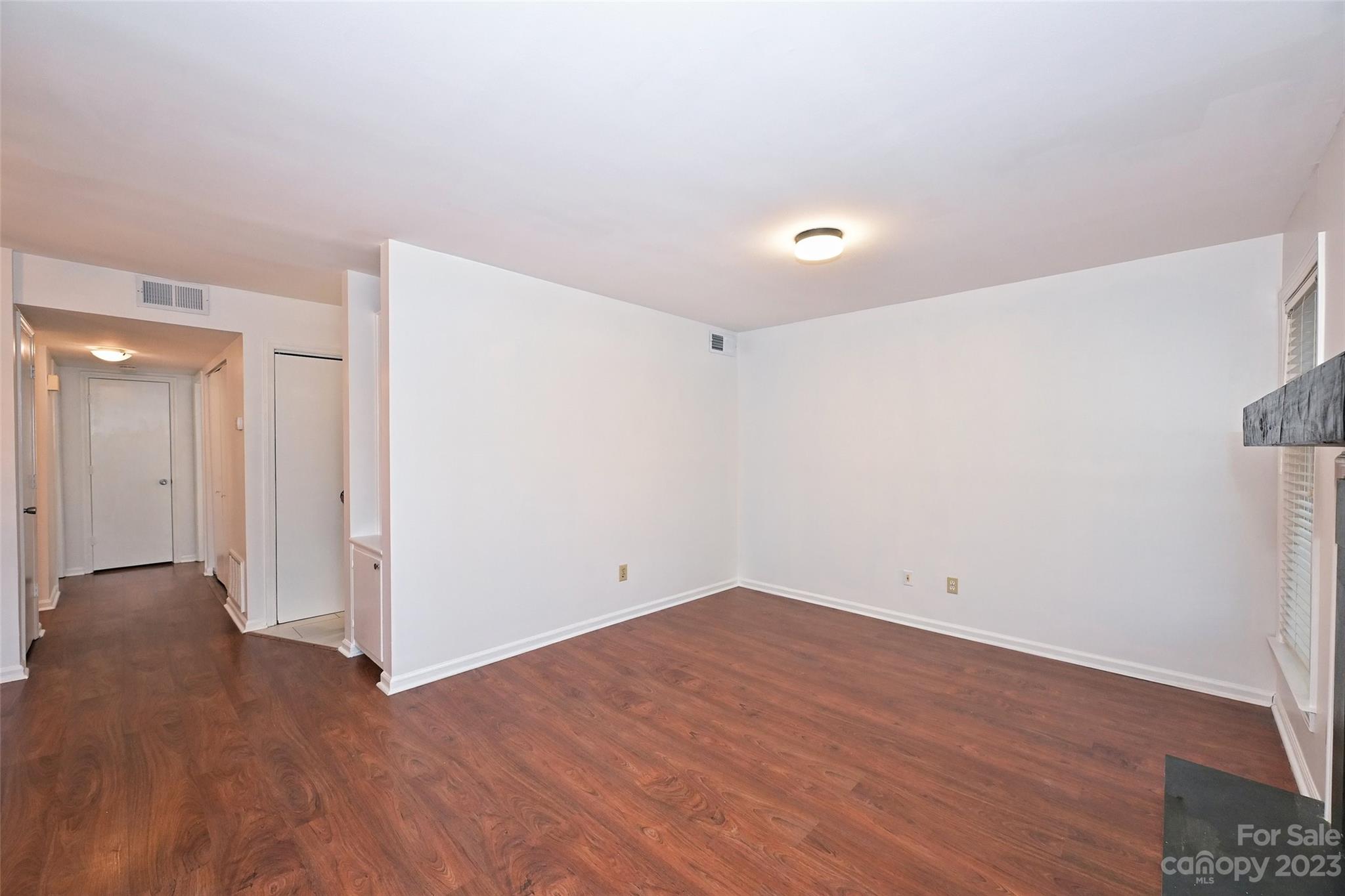 430 Queens Road, Unit 612 Charlotte, NC 28207 - Photo 6 of 22 a view of room