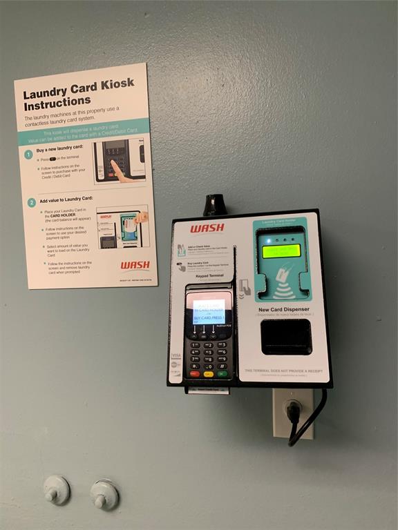 200 South Birch Road, Unit 806 Fort Lauderdale, FL 33316 - Photo 15 of 20 a room with a bed and a desk