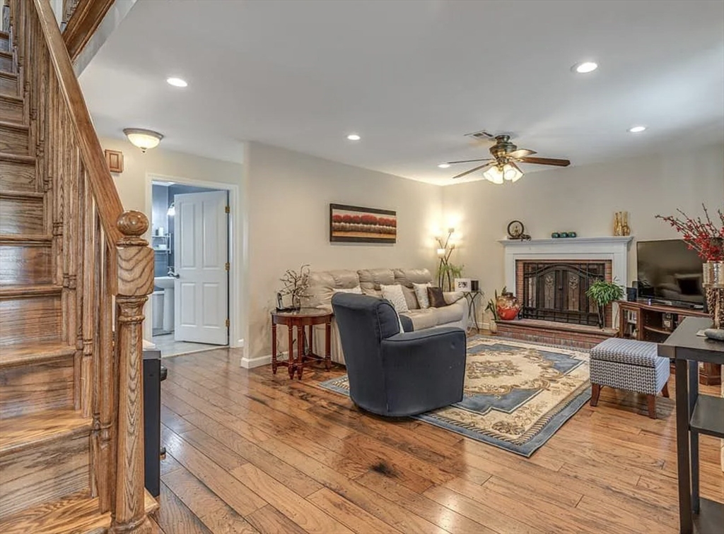 10 Birch Road Natick, MA 01760 - Photo 8 of 41 Gallery Image 8