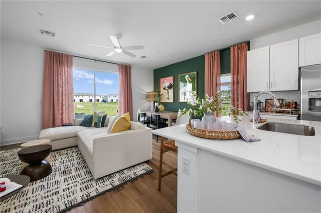 $2,499 | 2480 Everson Street, Unit 71, Bradenton, FL 34208