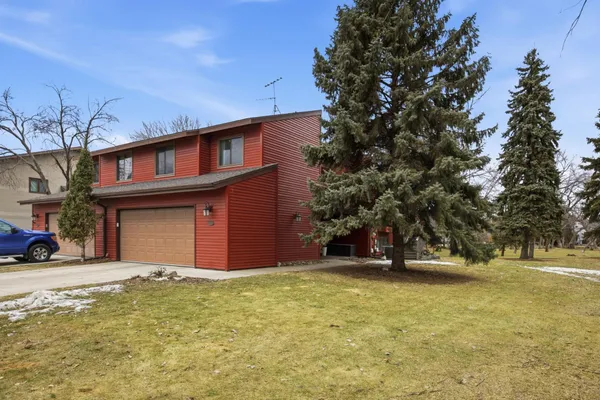 $262,000 | 2301 North Flickertail Drive South, Fargo, ND 58103