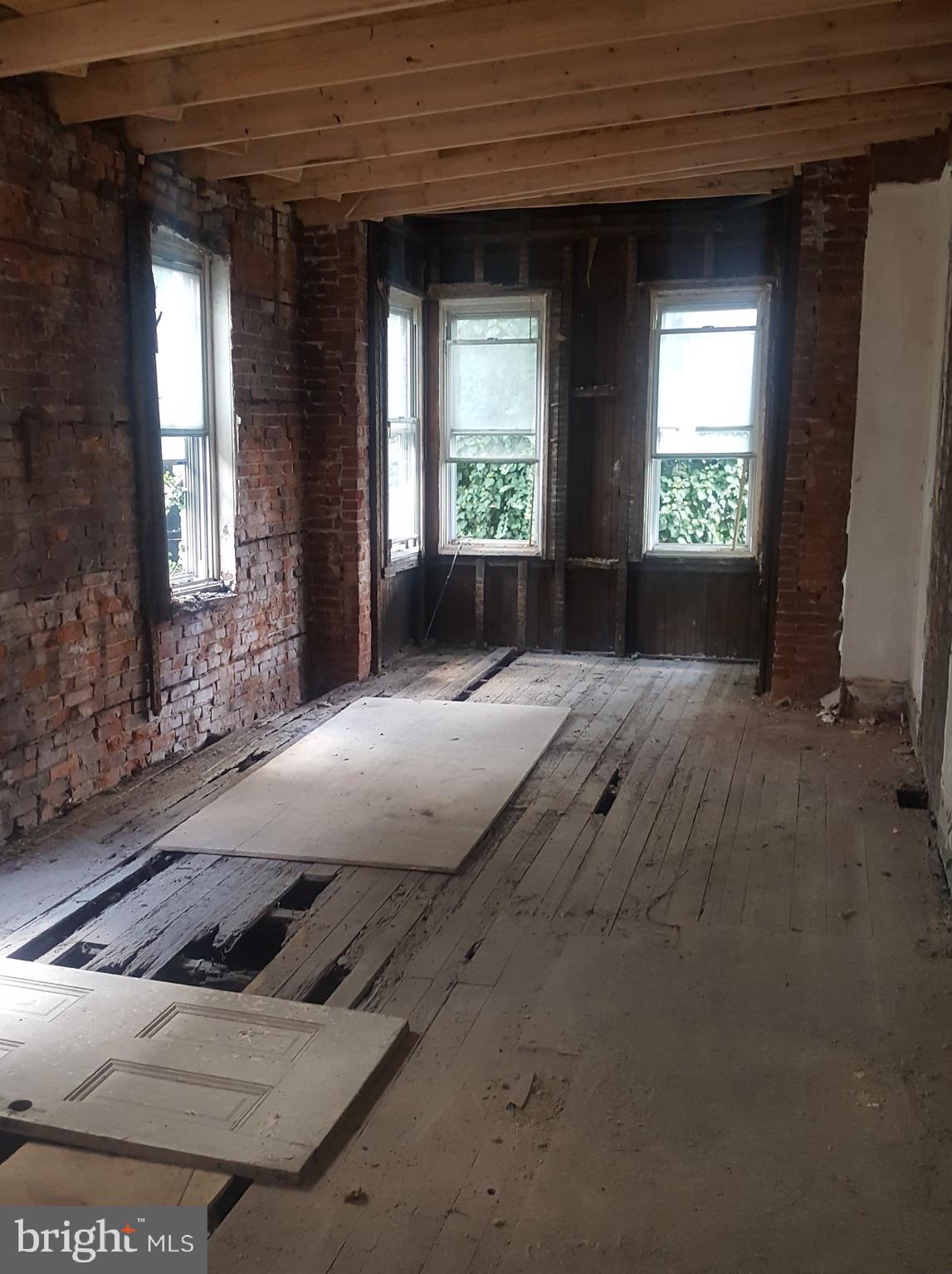 2532 North 18th Street Philadelphia, PA 19132 - Photo 2 of 4 a view of entryway with a front door