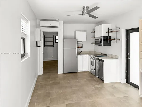 $1,500 | 551 Northeast 26th Street, Unit 2, Wilton Manors, FL 33305