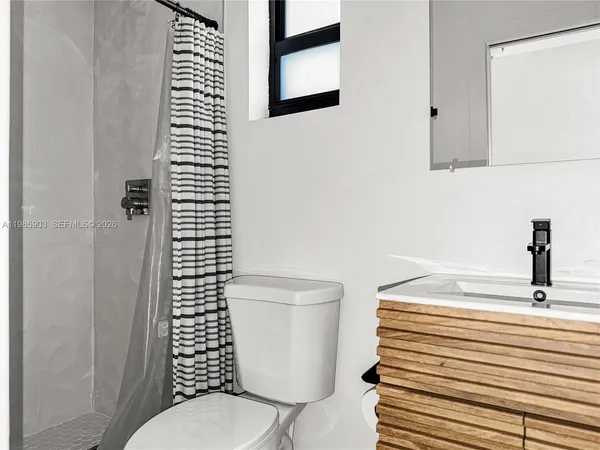 $1,500 | 551 Northeast 26th Street, Unit 2, Wilton Manors, FL 33305