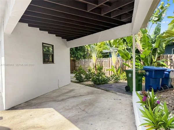 $1,500 | 551 Northeast 26th Street, Unit 2, Wilton Manors, FL 33305