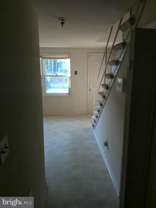 7920 Wynbrook Road Baltimore, MD 21224 - Photo 5 of 16 Interior (General)