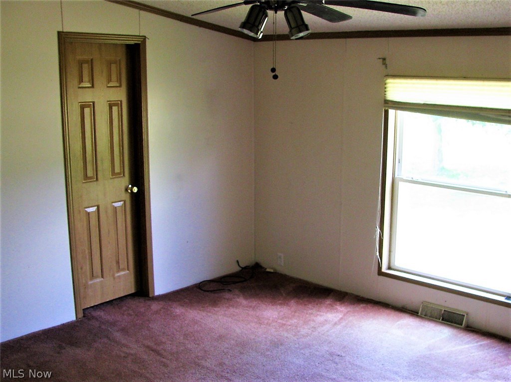 17852 Salt Fork Road Southwest Newcomerstown, OH 43832 - Photo 3 of 8 Gallery Image 3