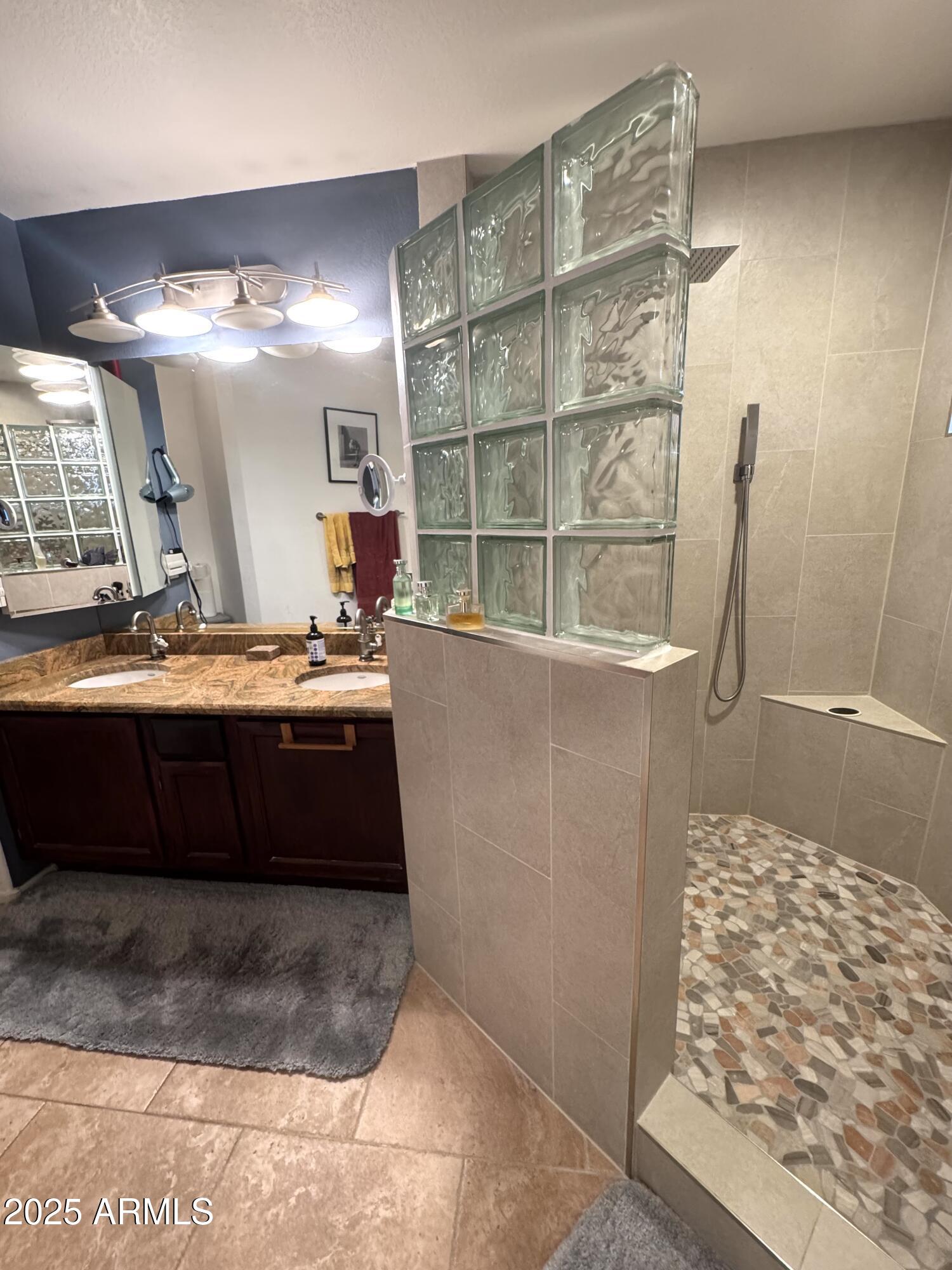 8833 South 51st Street, Unit 3 Phoenix, AZ 85044 - Photo 10 of 26 a living room with furniture