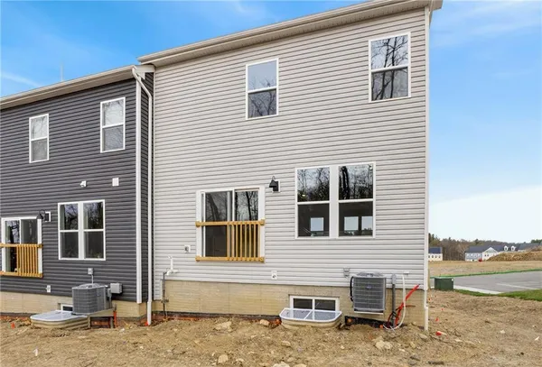 $3,000 | 704 Olivia Street, Pittsburgh, PA 15205