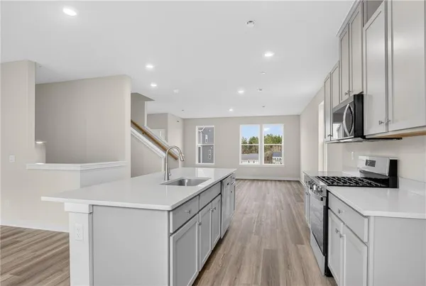 $3,000 | 704 Olivia Street, Pittsburgh, PA 15205